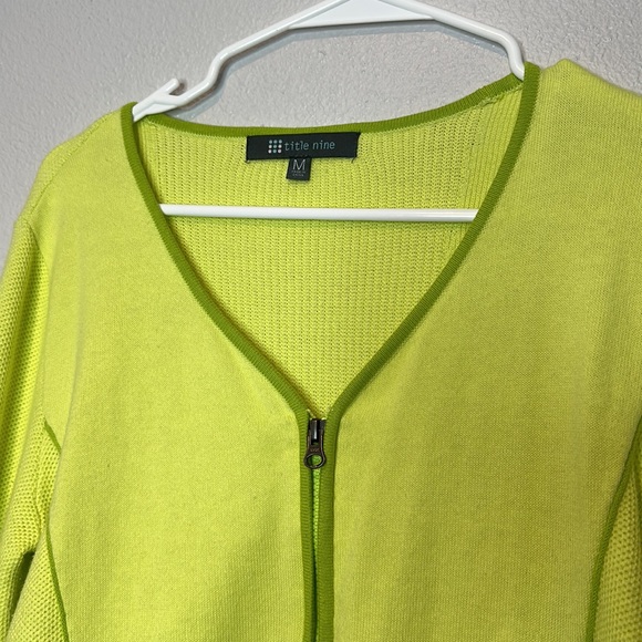 TITLE NINE Lightweight Summer Sweater Size Medium - Picture 4 of 7